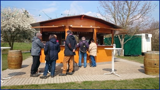 Weinprobierstand Rauenthal